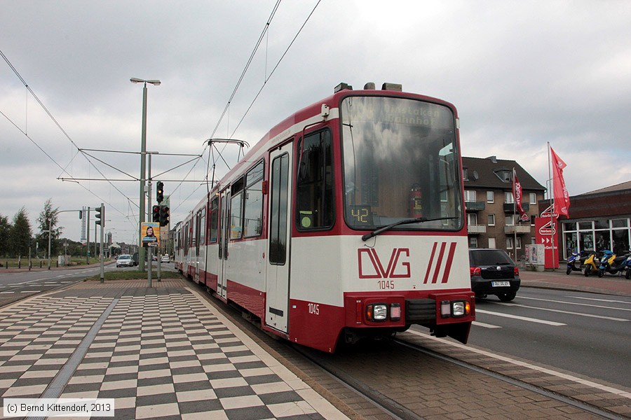 Straßenbahn Duisburg - 1045
/ Bild: duisburg1045_bk1309020099.jpg Straßenbahn Duisburg - 1045
/ Bild: duisburg1045_bk1309020099.jpg
