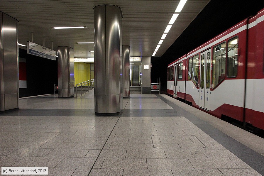 Straßenbahn Duisburg - Anlagen
/ Bild: duisburganlagen_bk1309020076.jpg