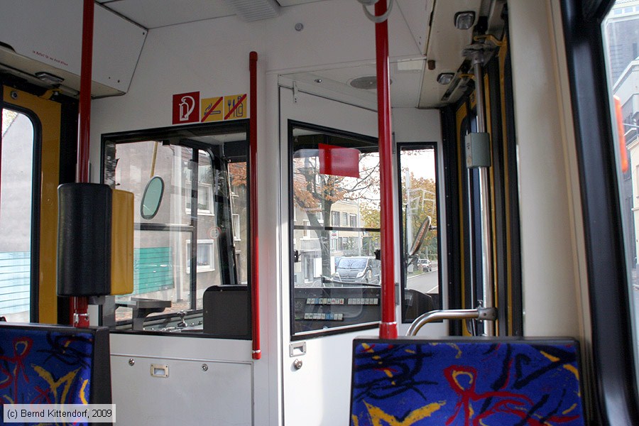 Straßenbahn Essen - 1166 - Innenansicht
/ Bild: essen1166_bk0910230110.jpg