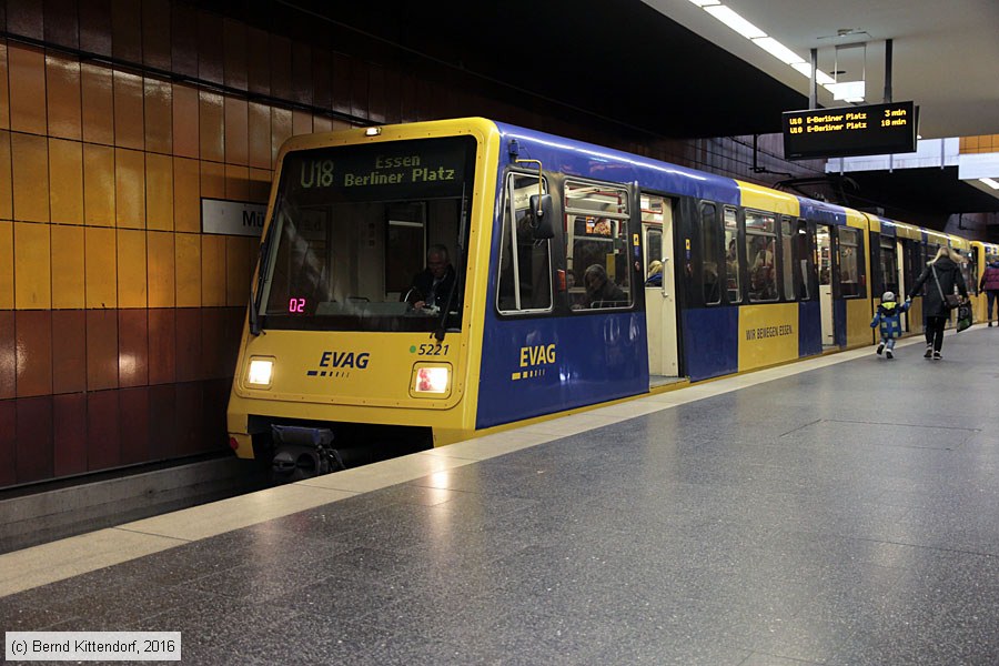 Stadtbahn Essen - 5221
/ Bild: essen5221_bk1611050058.jpg