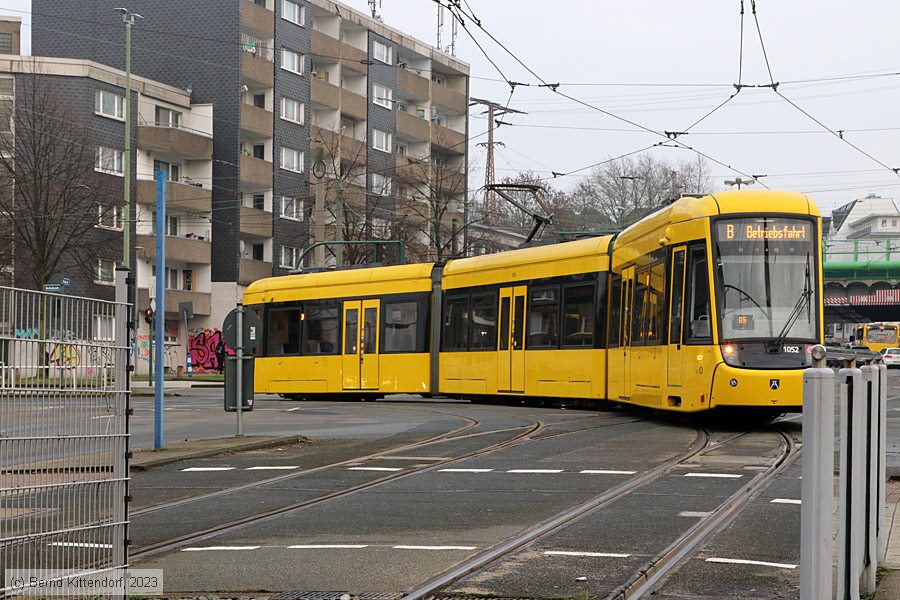 Straßenbahn Essen - 1052
/ Bild: essen1052_bk2312150041.jpg