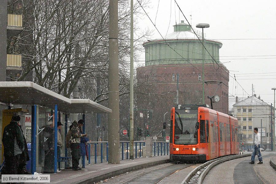 Straßenbahn Essen - 1525
/ Bild: essen1525_bk0603110103.jpg