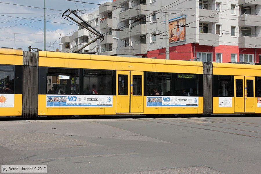 Straßenbahn Essen - 1527
/ Bild: essen1527_bk1706180109.jpg