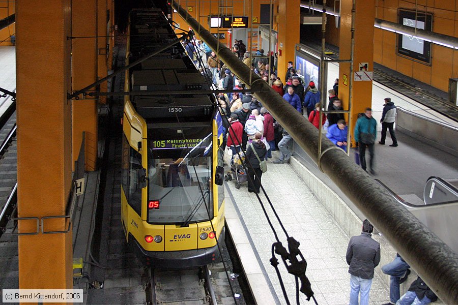 Straßenbahn Essen - 1530
/ Bild: essen1530_bk0603110100.jpg