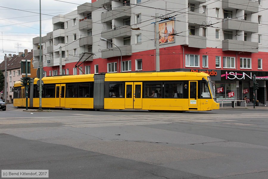 Straßenbahn Essen - 1621
/ Bild: essen1621_bk1706180101.jpg