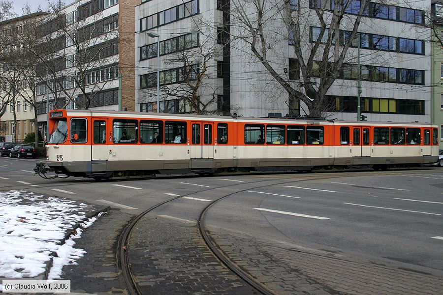 Straßenbahn Frankfurt (Main) - 663
/ Bild: frankfurtmain663_cw0603060064.jpg