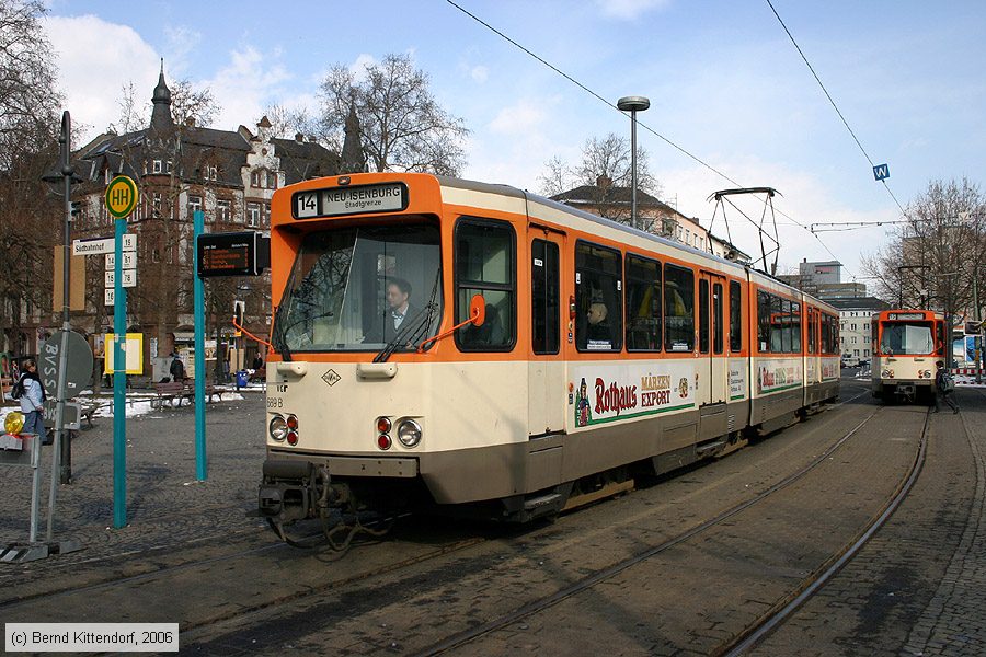 Straßenbahn Frankfurt (Main) - 689
/ Bild: frankfurtmain689_bk0603060119.jpg