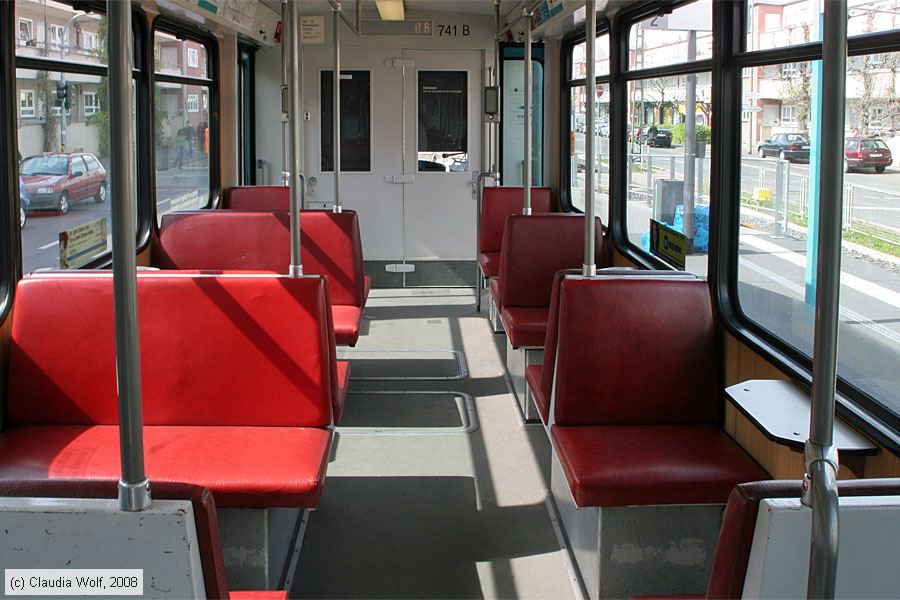 U-Bahn Frankfurt (Main) - 741 - Innenansicht
/ Bild: frankfurtmain741_cw0805020295.jpg