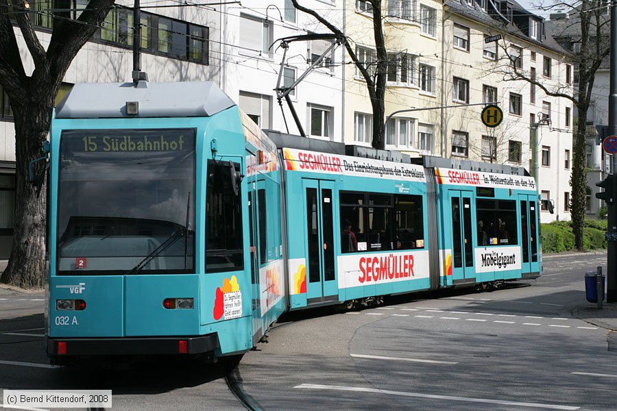 Straßenbahn Frankfurt (Main) - 032
/ Bild: frankfurtmain032_bk0805020102.jpg