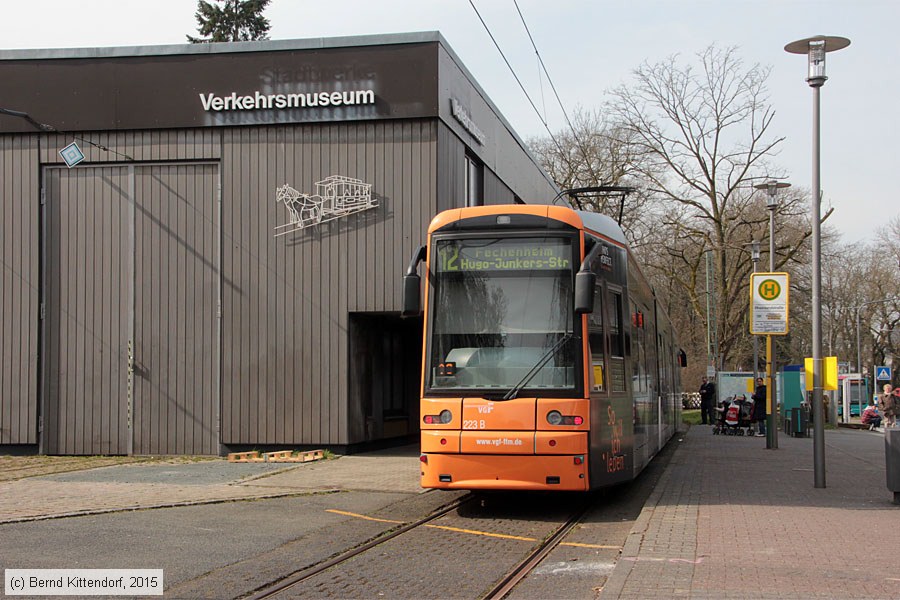 Straßenbahn Frankfurt (Main) - 223
/ Bild: frankfurtmain223_bk1503170030.jpg Straßenbahn Frankfurt (Main) - 223
/ Bild: frankfurtmain223_bk1503170030.jpg