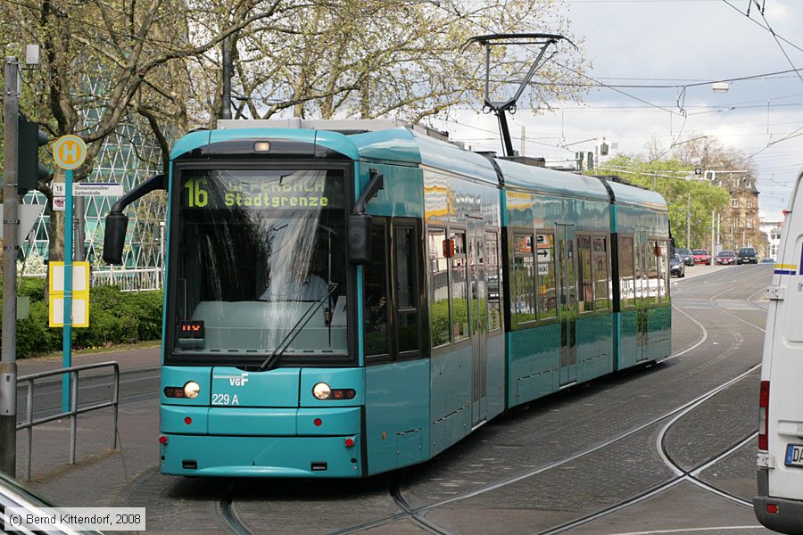Stra&szlig;enbahn Frankfurt (Main) - 229
/ Bild: frankfurtmain229_bk0805020132.jpg