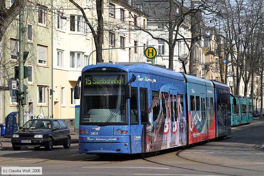 Straßenbahn Frankfurt (Main) - 240
/ Bild: frankfurtmain240_cw0603060054.jpg Straßenbahn Frankfurt (Main) - 240
/ Bild: frankfurtmain240_cw0603060054.jpg