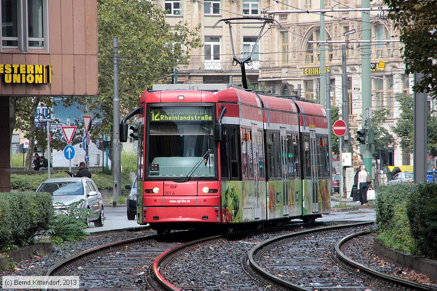 Straßenbahn Frankfurt (Main) - 261
/ Bild: frankfurtmain261_bk1309120418.jpg Straßenbahn Frankfurt (Main) - 261
/ Bild: frankfurtmain261_bk1309120418.jpg