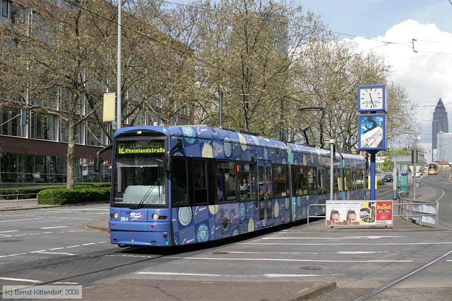 Straßenbahn Frankfurt (Main) - 258
/ Bild: frankfurtmain258_bk0805020101.jpg