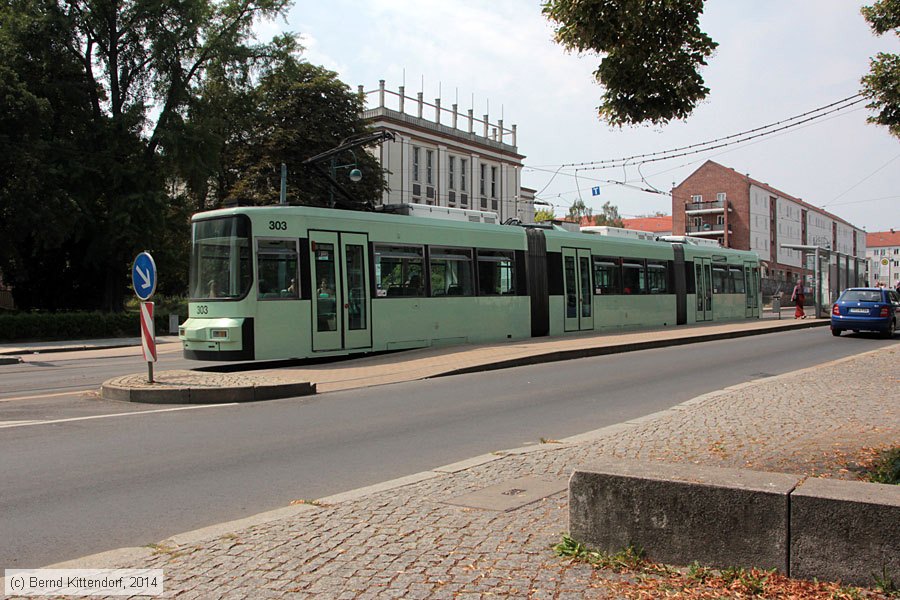 Straßenbahn Frankfurt (Oder) - 303
/ Bild: frankfurtoder303_bk1407210127.jpg Straßenbahn Frankfurt (Oder) - 303
/ Bild: frankfurtoder303_bk1407210127.jpg