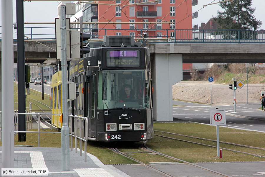 Straßenbahn Freiburg im Breisgau - 242
/ Bild: freiburg242_bk1603230067.jpg