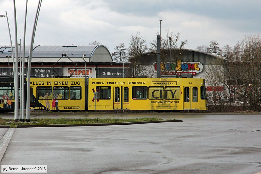 Straßenbahn Freiburg im Breisgau - 242
/ Bild: freiburg242_bk1603230318.jpg