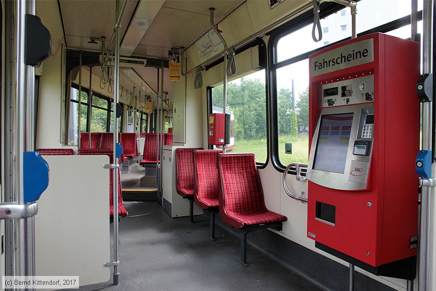 Straßenbahn Freiburg im Breisgau - 253 - Innenansicht
/ Bild: freiburg253_bk1706070019.jpg