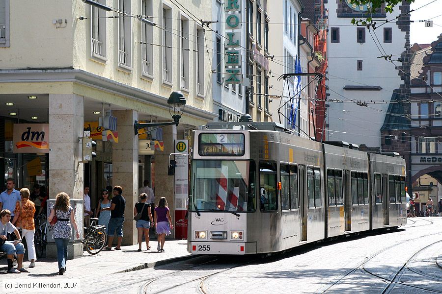 Straßenbahn Freiburg im Breisgau - 255
/ Bild: freiburg255_bk0708060122.jpg
