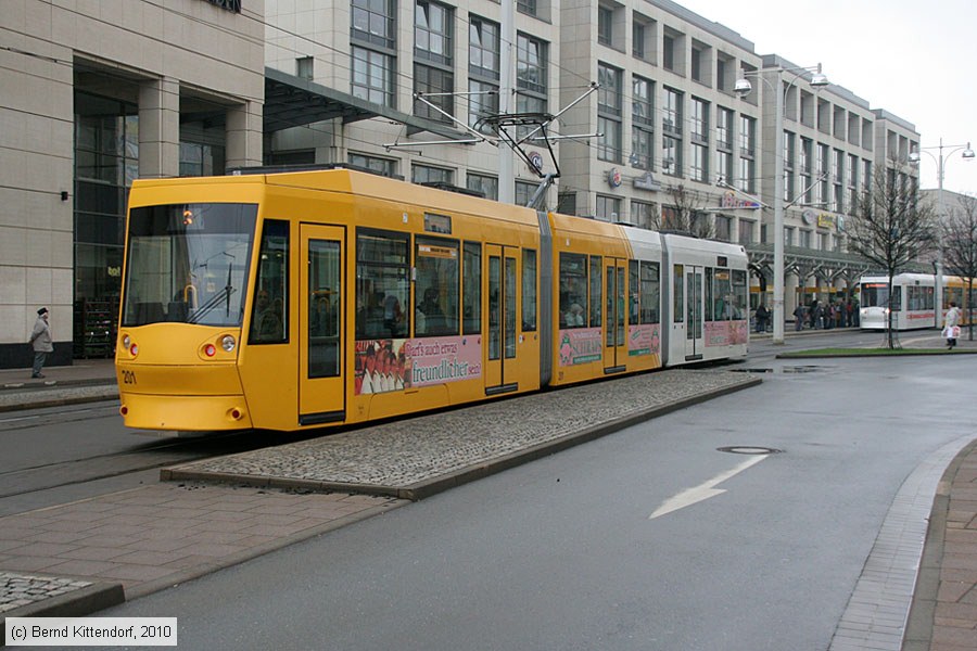 Straßenbahn Gera - 201
/ Bild: gera201_bk1004120142.jpg Straßenbahn Gera - 201
/ Bild: gera201_bk1004120142.jpg