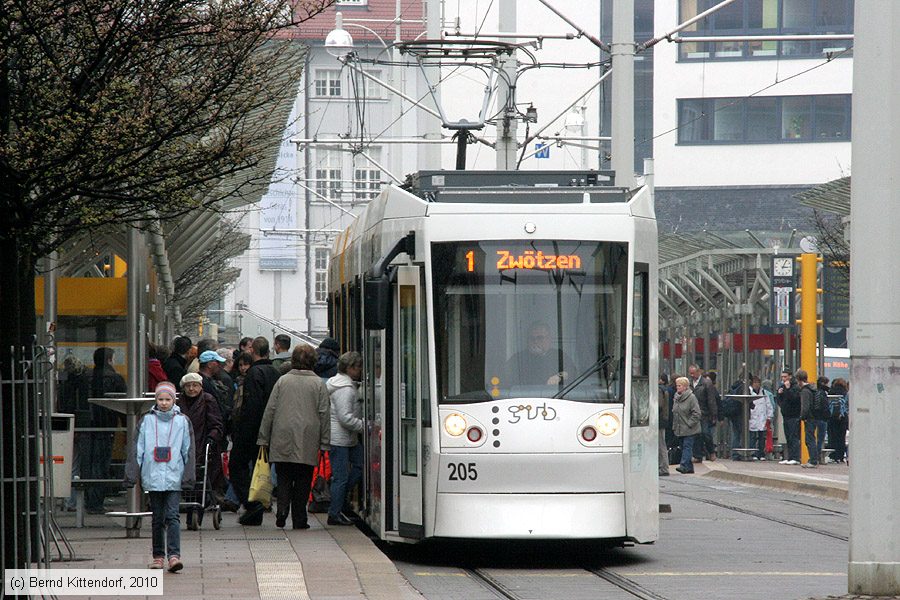 Straßenbahn Gera - 205
/ Bild: gera205_bk1004120185.jpg