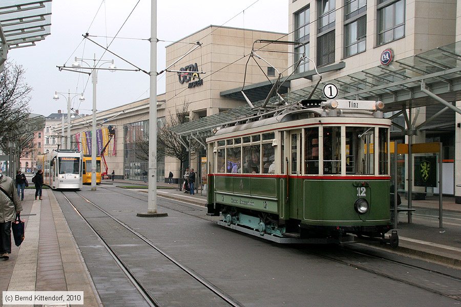 Straßenbahn Gera - 12
/ Bild: gera12_bk1004120127.jpg
