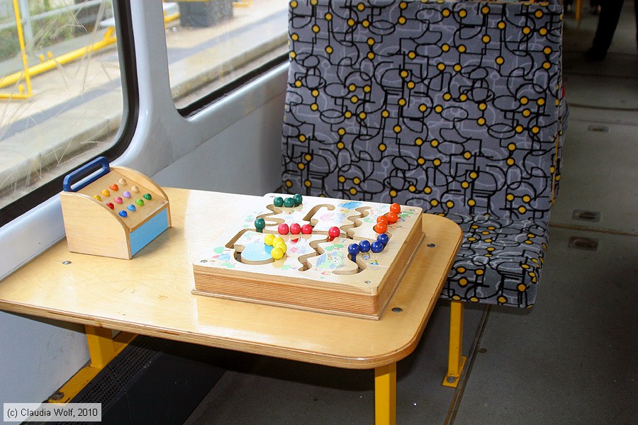 Straßenbahn Gera - 355 - Innenansicht
/ Bild: gera355_cw1004120084.jpg