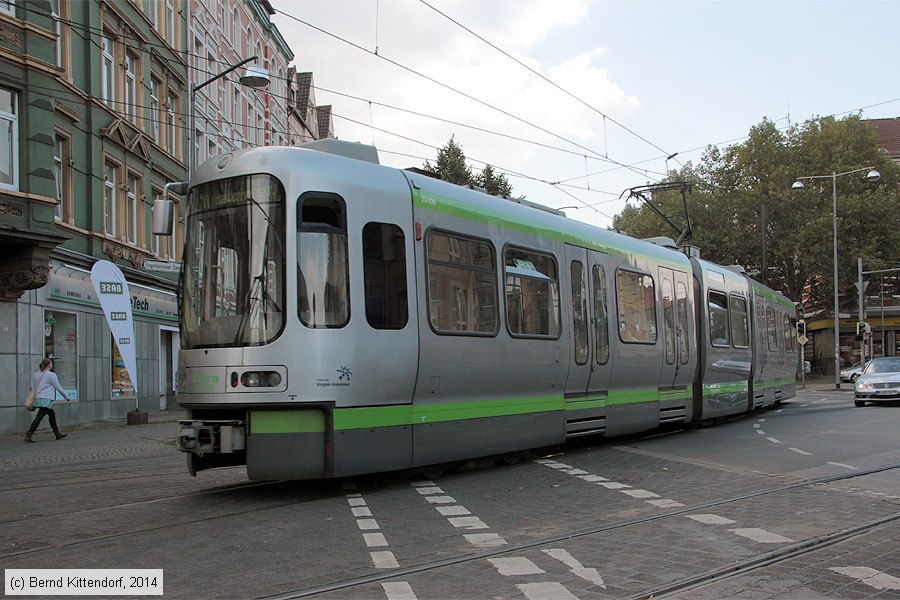 Hannover - Stadtbahn - 2010
/ Bild: hannover2010_bk1409010120.jpg Hannover - Stadtbahn - 2010
/ Bild: hannover2010_bk1409010120.jpg