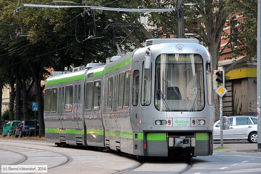 Hannover - Stadtbahn - 2010
/ Bild: hannover2010_bk1409010121.jpg Hannover - Stadtbahn - 2010
/ Bild: hannover2010_bk1409010121.jpg