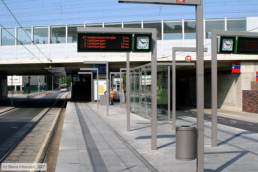 Hannover - Stadtbahn - Anlagen
/ Bild: hannoveranlagen_bk0708260103.jpg