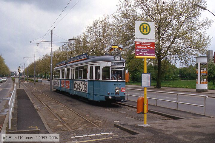 Straßenbahn Heidelberg - 216
/ Bild: hsb216_ds070609.jpg