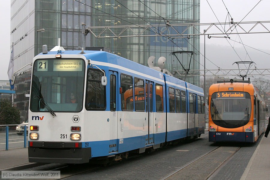 Straßenbahn Heidelberg - 251
/ Bild: hsb251_cw1102010008.jpg