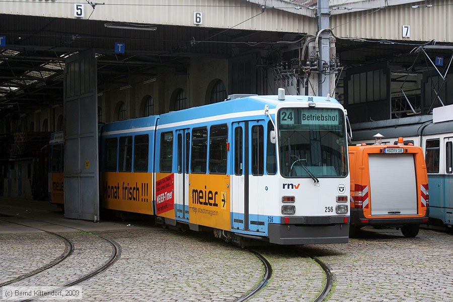Straßenbahn Heidelberg - 256
/ Bild: hsb256_bk0906070130.jpg