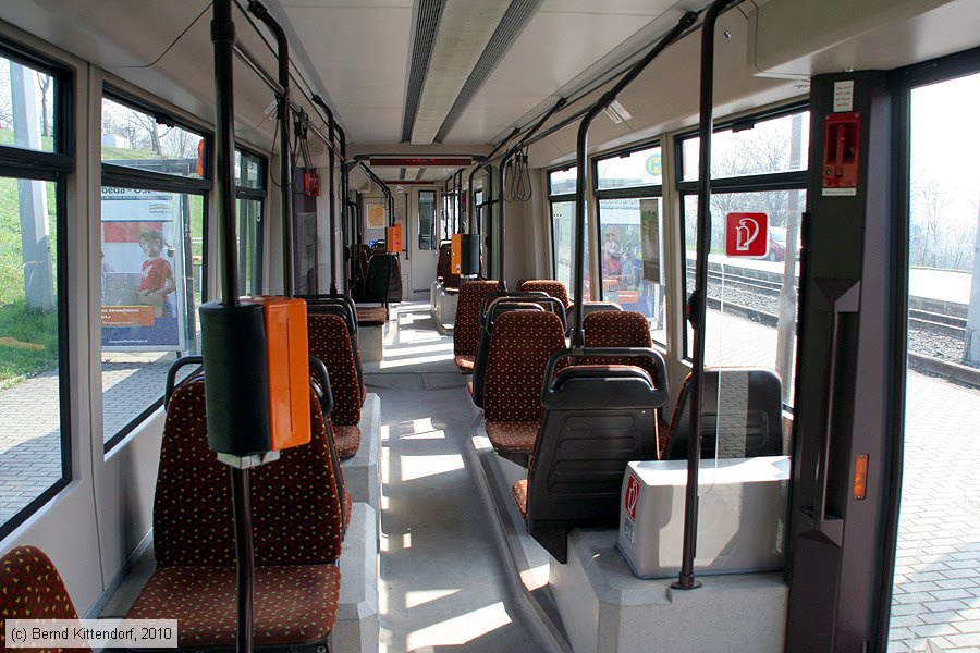 Straßenbahn Jena - 615 - Innenansicht
/ Bild: jena615_bk1004130096.jpg