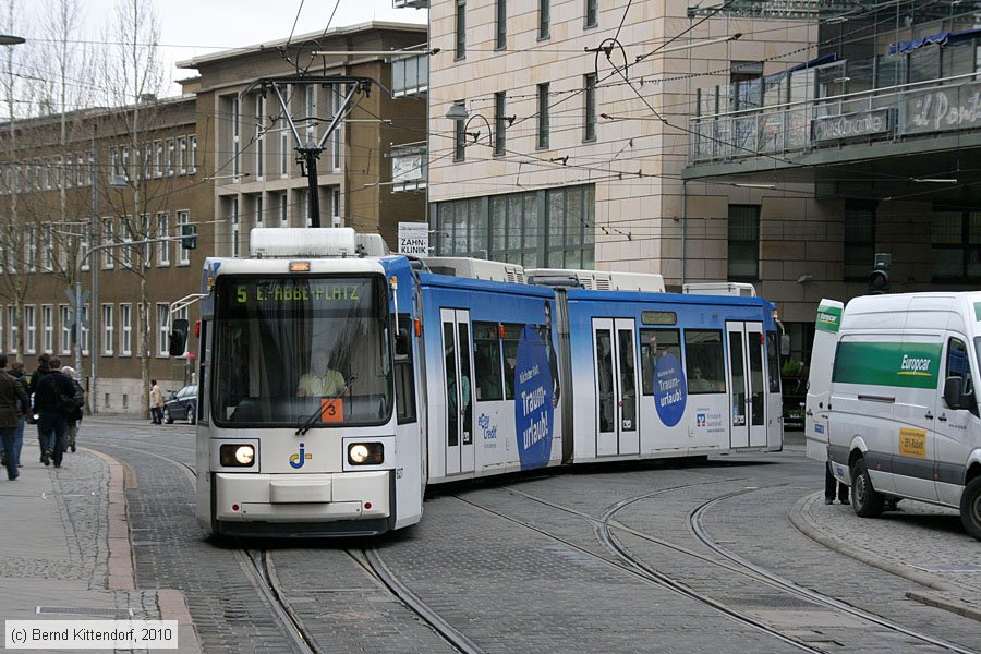 Straßenbahn Jena - 627
/ Bild: jena627_bk1004150054.jpg