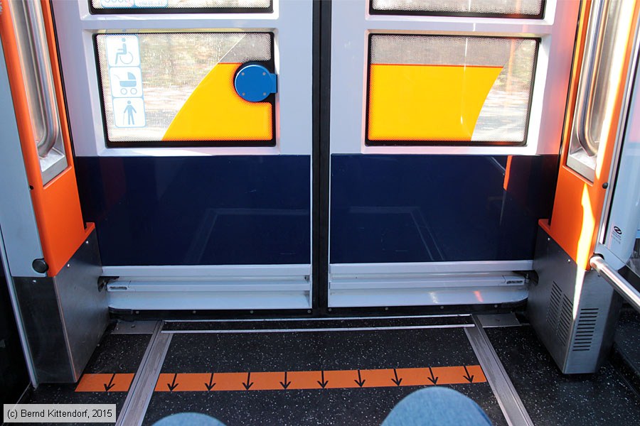 Straßenbahn Jena - 704 - Innenansicht
/ Bild: jena704_bk1511120048.jpg
