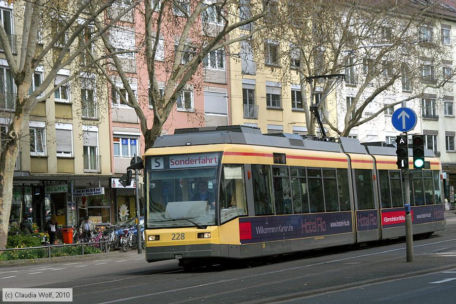 Straßenbahn Karlsruhe - 228
/ Bild: karlsruhe228_cw1004090101.jpg Straßenbahn Karlsruhe - 228
/ Bild: karlsruhe228_cw1004090101.jpg