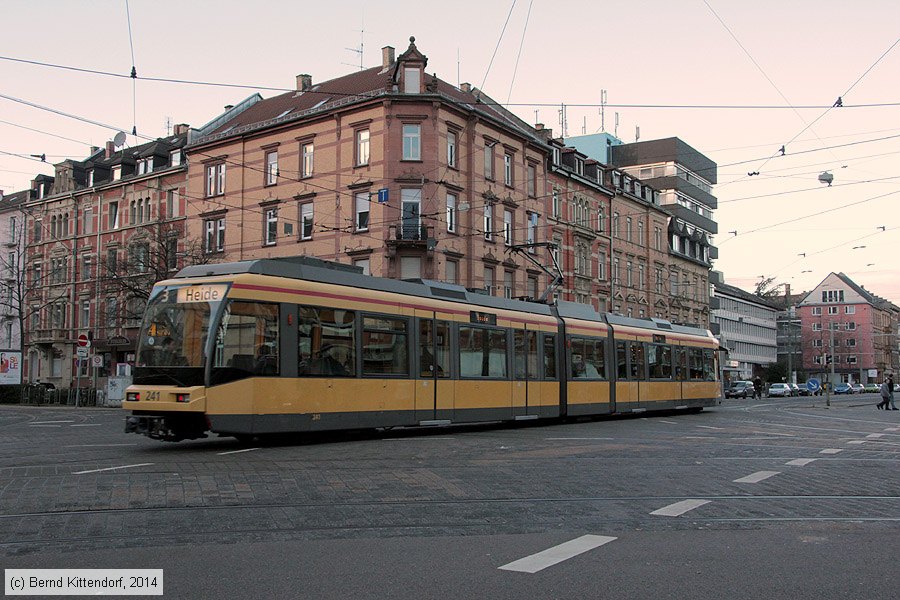 Stra&szlig;enbahn Karlsruhe - 241
/ Bild: karlsruhe241_bk1401070191.jpg