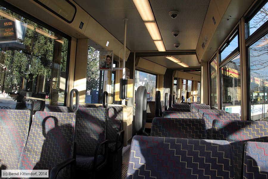 Stra&szlig;enbahn Karlsruhe - 250 - Innenansicht
/ Bild: karlsruhe250_bk1401070182.jpg