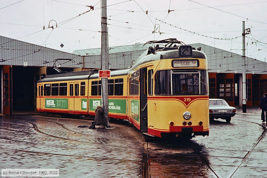 Straßenbahn Karlsruhe - 219
/ Bild: karlsruhe219_ds045621.jpg