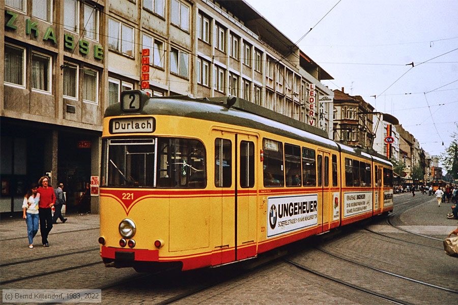 Straßenbahn Karlsruhe - 221
/ Bild: karlsruhe221_ds071722.jpg