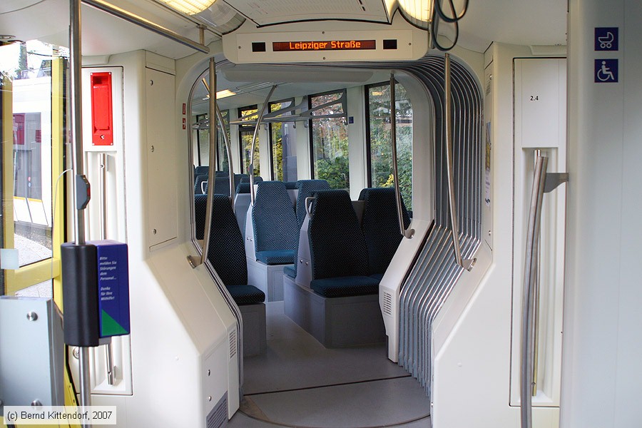 RegioTram Kassel - 711 - Innenansicht 
/ Bild: kassel711_bk0710280158.jpg