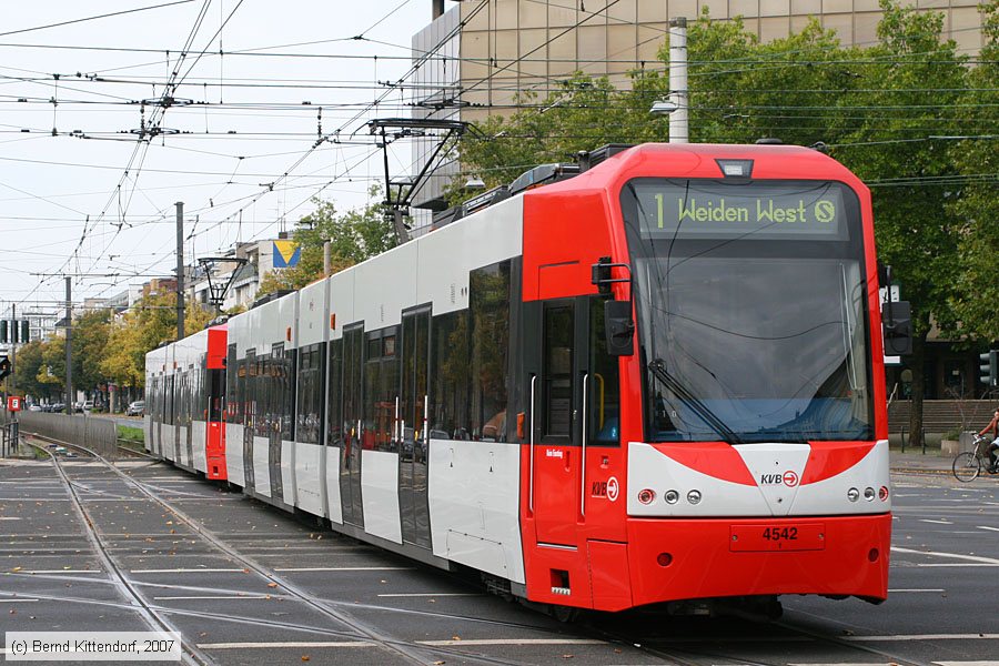 Stadtbahn Köln - 4542
/ Bild: koeln4542_bk0710030099.jpg