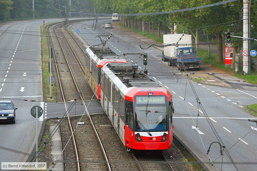 Stadtbahn Köln - 5121
/ Bild: koeln5121_bk0710020032.jpg