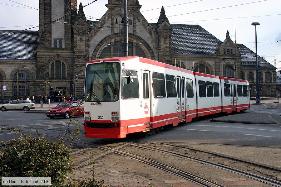 Straßenbahn Krefeld - 832
/ Bild: krefeld832_bk0603120136.jpg