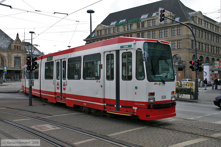 Straßenbahn Krefeld - 839
/ Bild: krefeld839_bk0603120135.jpg