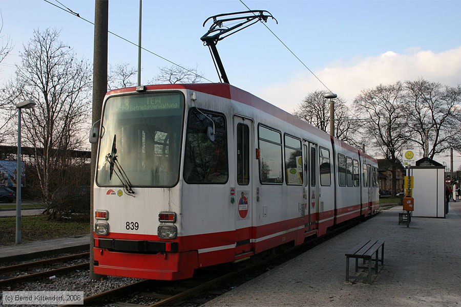 Straßenbahn Krefeld - 839
/ Bild: krefeld839_bk0603120153.jpg
