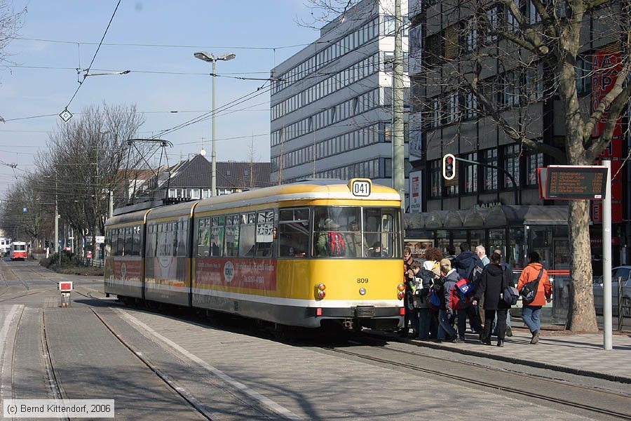 Straßenbahn Krefeld - 809
/ Bild: krefeld809_bk0603140067.jpg
