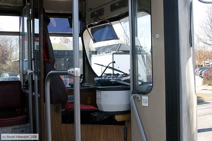 Straßenbahn Krefeld - 812 - Innenansicht
/ Bild: krefeld812_bk0603140100.jpg