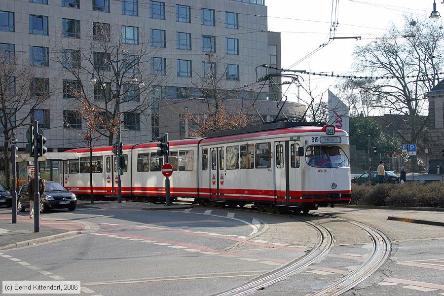 Straßenbahn Krefeld - 819
/ Bild: krefeld819_bk0603140030.jpg